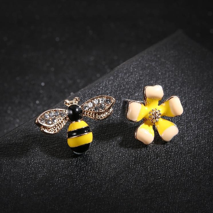 Сережки позолочені з кристалами №8320 