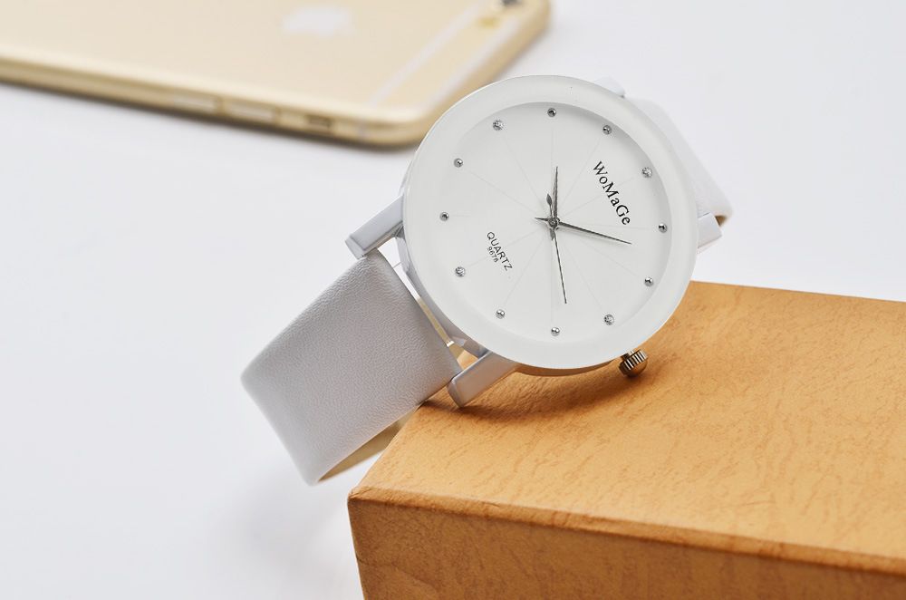 Жіночий годинник WoMaGe white small