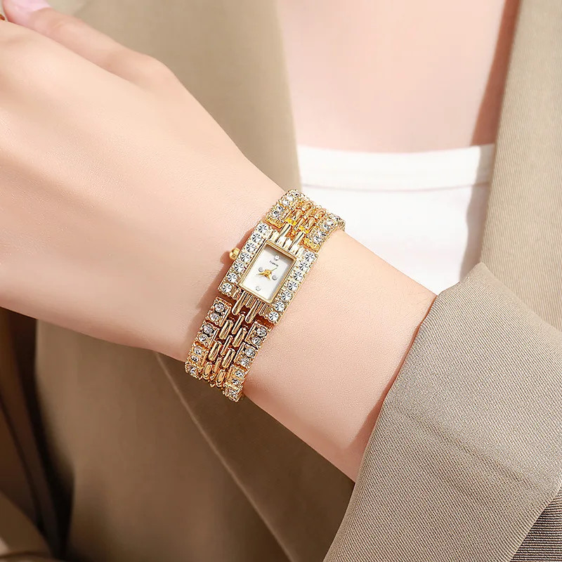Жіночий годинник gold №5606