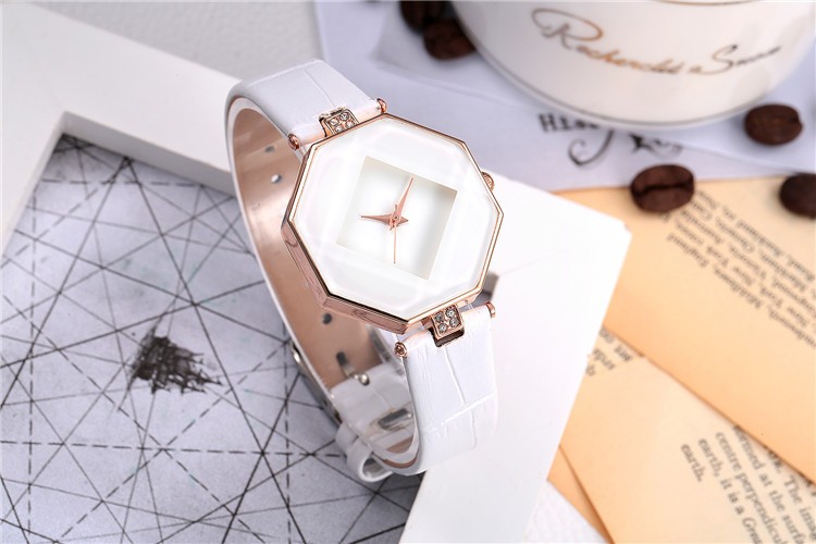 Жіночий годинник white №24073